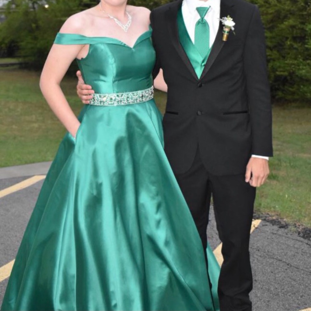 Prom dress - Picture 5 of 5